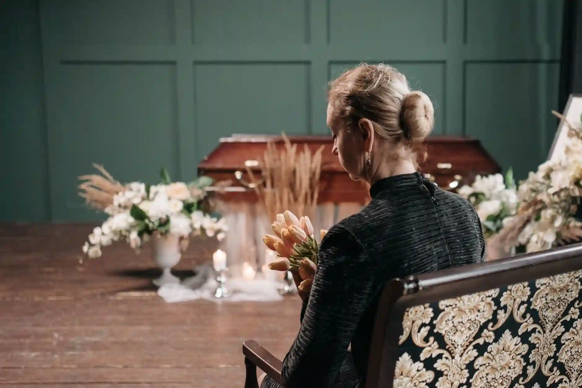 How Online Memorial Guestbooks and Memory Walls Work memorial guidance i — visual about How Online Memorial Guestbooks and Memory Walls Work for How Online Memorial by Evaheld Memorials