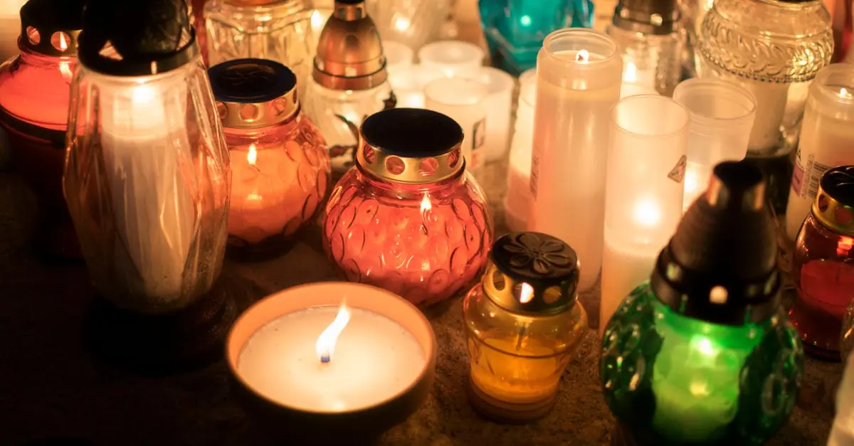 Digital memorials and virtual tributes candle remembrance for Evaheld Me — visual about How do livestreams and QR memorials fit in? for Digital Memorials & Virtual by Evaheld Memorials
