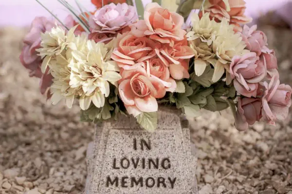 Can a QR Memorial Be Private memorial guidance image Evaheld Memorials — featured visual for Can a QR Memorial Be Private? by Evaheld Memorials